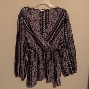 Keyhole arm, cinched waist blouse